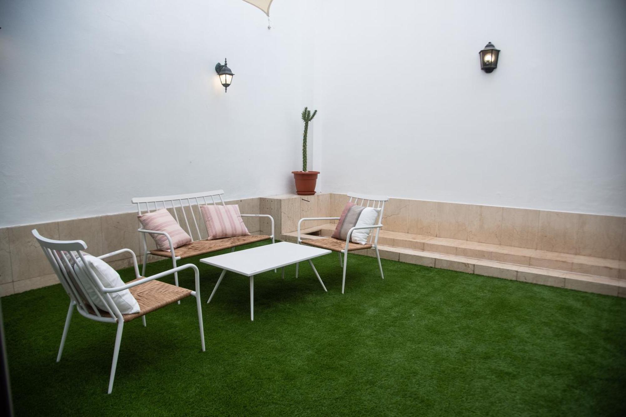 Tentudia Charming Apartments With Private Roof-Top Or Patio In San Bernardo By Ocityzen Seville Luaran gambar