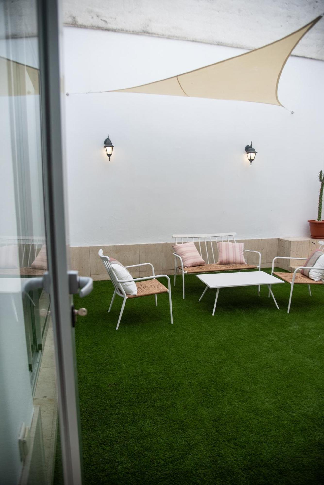 Tentudia Charming Apartments With Private Roof-Top Or Patio In San Bernardo By Ocityzen Seville Luaran gambar