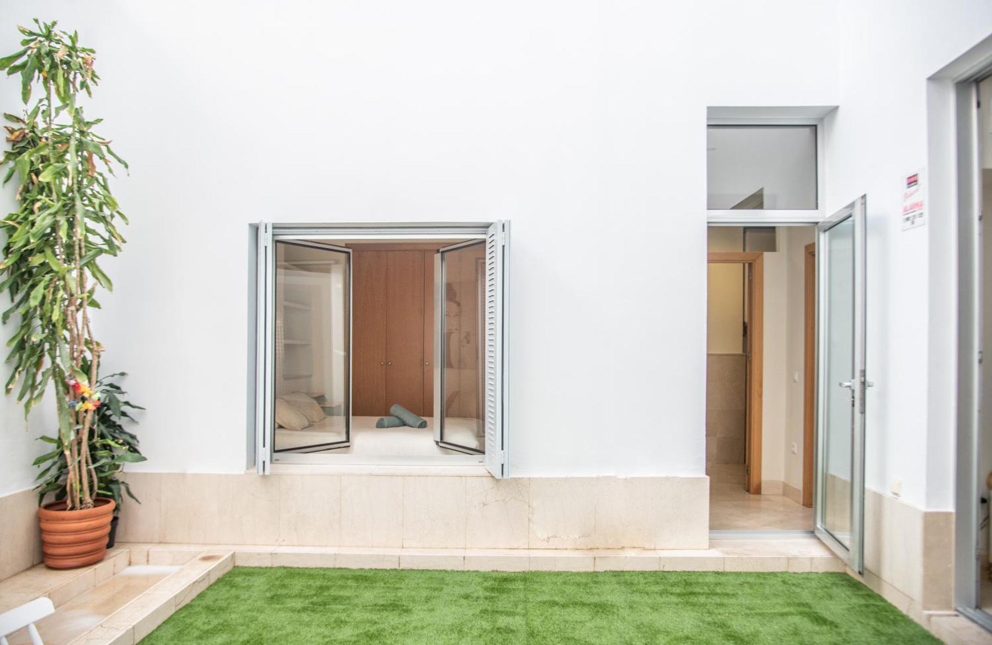 Tentudia Charming Apartments With Private Roof-Top Or Patio In San Bernardo By Ocityzen Seville Luaran gambar